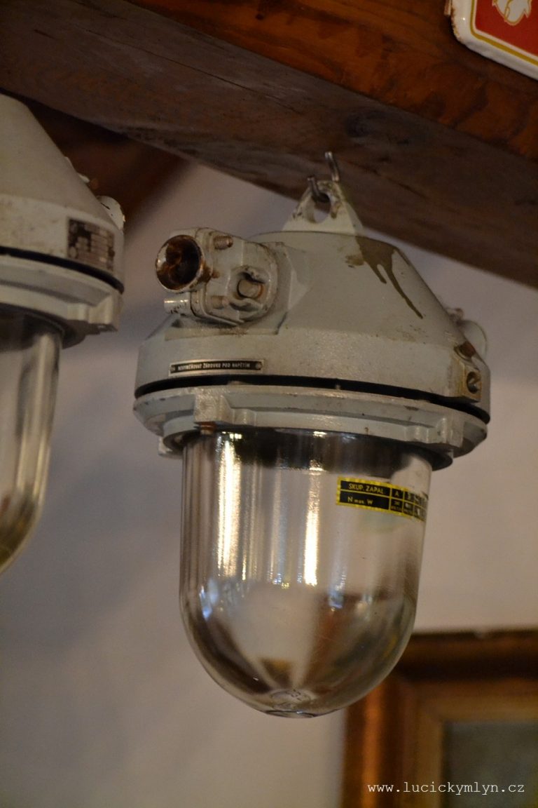 Industriální lampy do ojedinělých interiérů