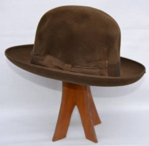 Starožitný klobouk-hnědý 54