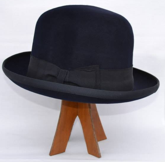 Starožitný klobouk-tmavě modrý 56