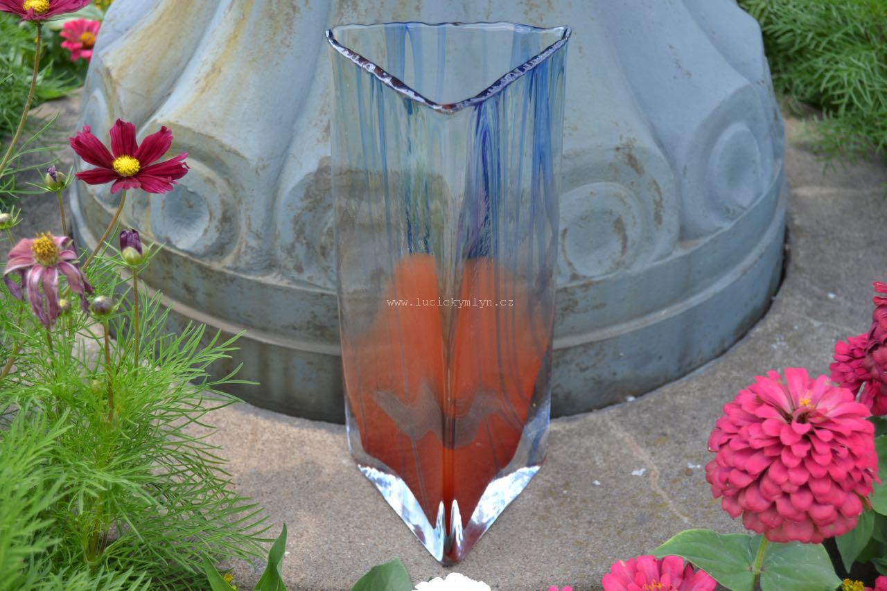 Modernistická tříboká váza