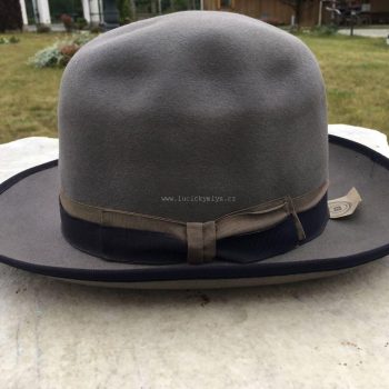 Starožitný klobouk-šedý 53