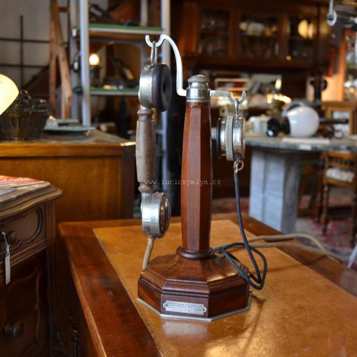 Starožitný luxusní kancelářský telefon