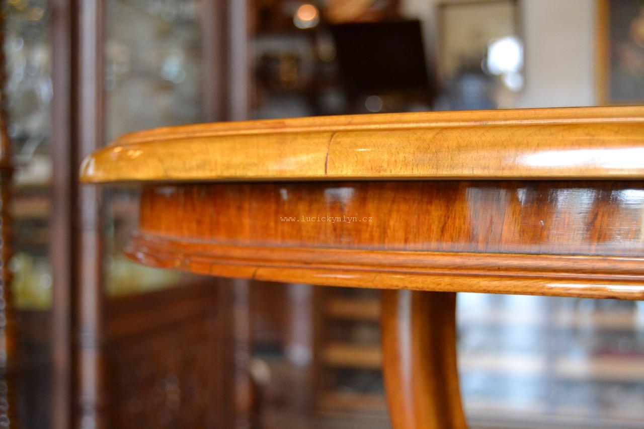 Konzolový stolek z ořechového dřeva ve stylu Louis Philippe