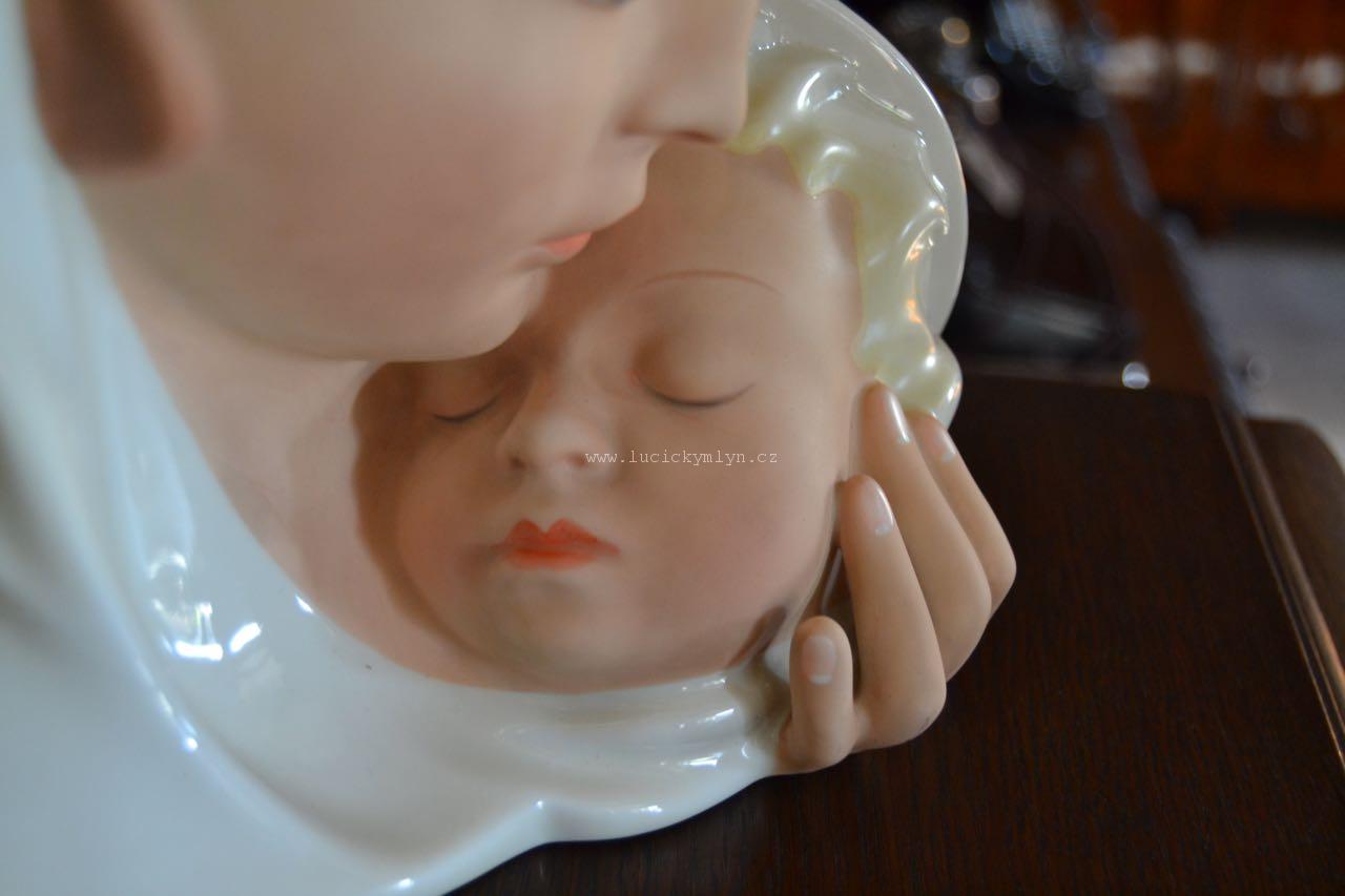 Porcelánová plastika - Madony s dítětem