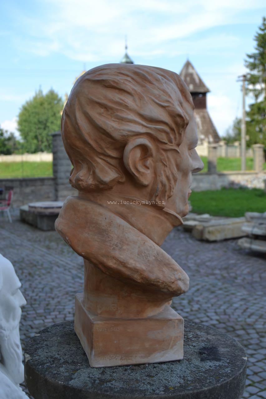 František Palacký - busta z umělecké světle tónované sádry