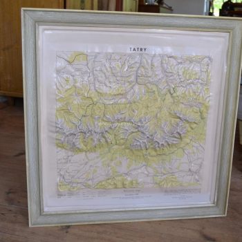 Větší kvalitně plasticky zpracovaná, mapa pohoří TATRY