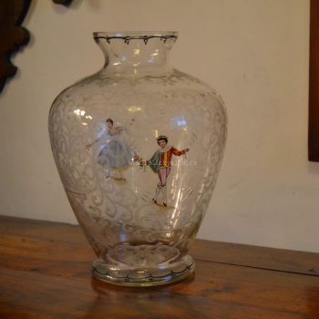 Výjimečně zdobená váza z foukaného uměleckého skla