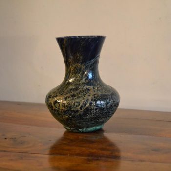 Secesní váza z umělecky vrstveného skla