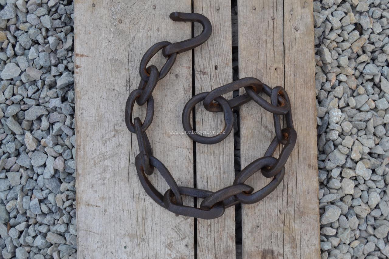 Řetěz - kvalitní ruční kovářská práce z minulých století