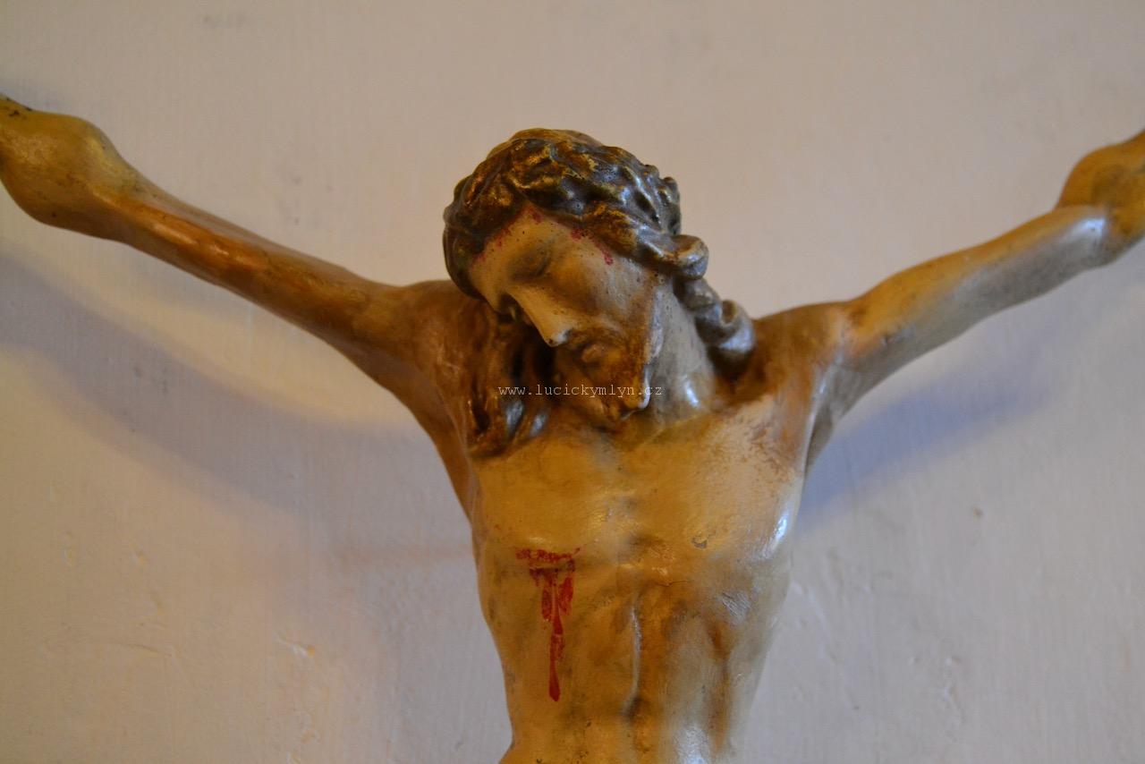 Nástěnná dřevořezba Ježíše Krista bez kříže - polovina 19. stol.