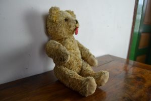Originální prvorepubliková hračka - plyšový medvídek