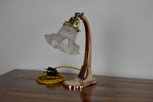 Krásná secesní lampička z leštěné poměděné mosazi