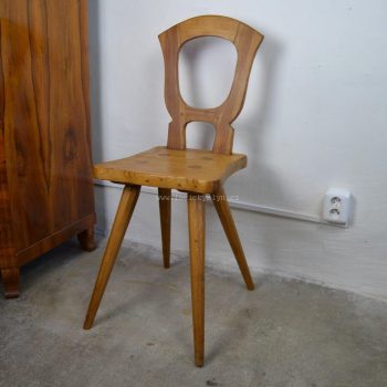 Selská židle z období biedermeieru (1830 - 50)