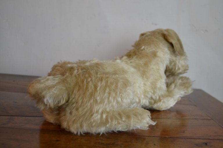 Plyšový pes,, Dášenka“, originální prvorepubliková hračka
