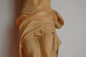 Keramický Kristus navržený od Myslbeka 84 cm