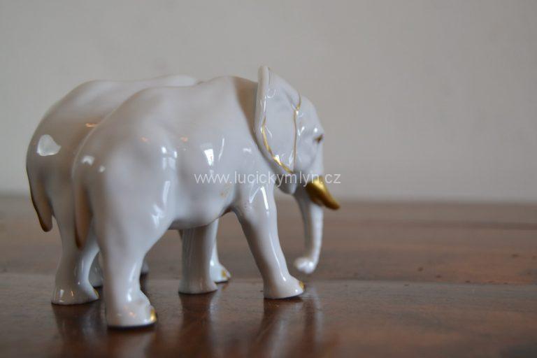 Sloni z porcelánu pro štěstí