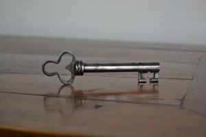 Klíč navržený od samotného mistra Santiniho?