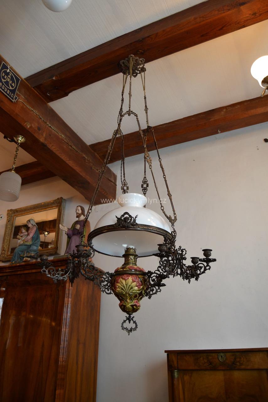 Mimořádně honosná závěsná elektrická lampa z období secese Mimořádně honosná závěsná elektrická lampa z období secese