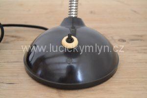 Praktická RETRO lampa s černým leštěným bakelitem