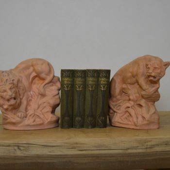 Starožitné sošky lev a lvice zarážky na knihy