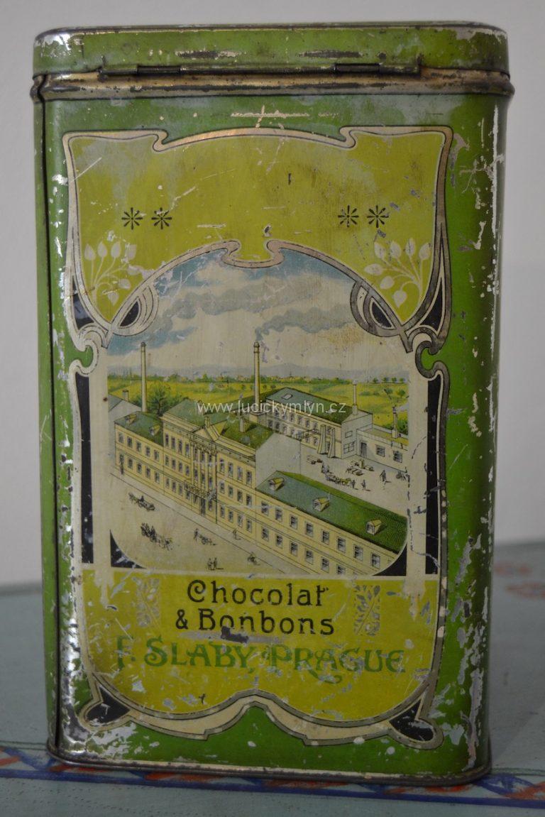 Plechovka na ruskou mandlovou čokoládu