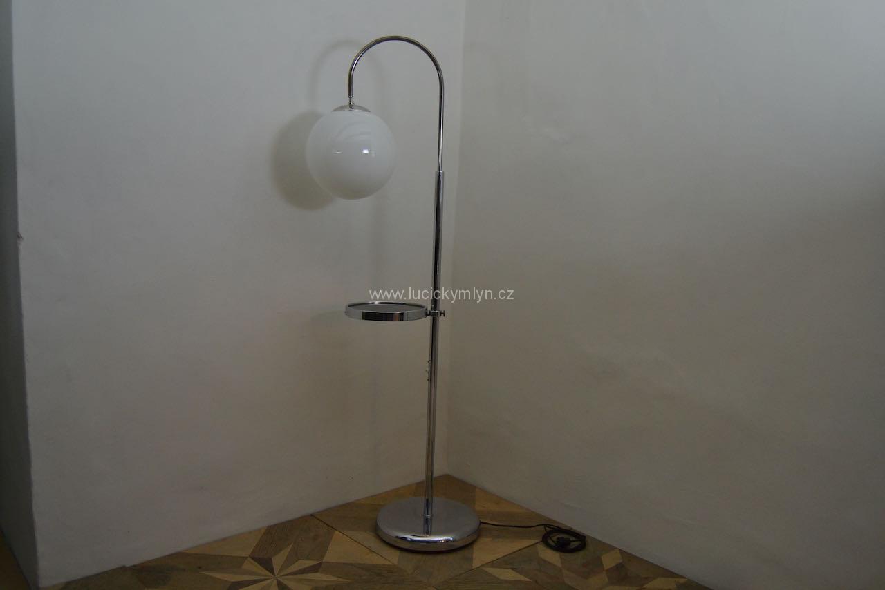 Starožitná funkcionalistická stojací lampa Starožitná funkcionalistická stojací lampa
