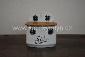 Starožitná závěsná dóza na sůl s oblíbeným motivem rokokových postaviček