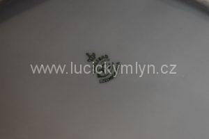 Starožitná závěsná dóza na sůl s oblíbeným motivem rokokových postaviček