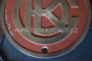 Originální kruhový znak ČKD ze staré dieselové lokomotivy