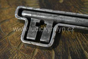 Klíč od „domova“, starožitný skládací klíč s křesťanským křížkem