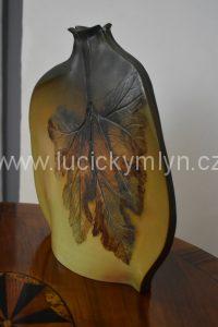 Designová retro váza z tvrdé malované keramiky