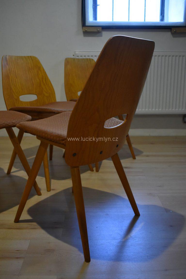 Velmi praktická kolekce 4 ks retro židlí