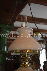 Starožitná olejová lampa