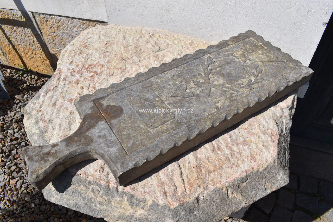 Valcha - starožitný předmět opravňující svého majitele k provozování schválené živnosti Valcha - starožitný předmět opravňující svého majitele k provozování schválené živnosti