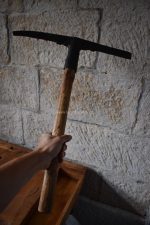 Ručně kovaný starožitný dlabací nástroj