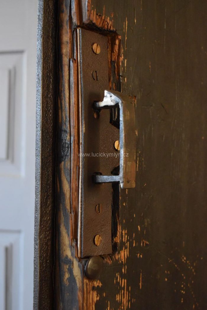 Starožitné selské dvoukřídlé dveře