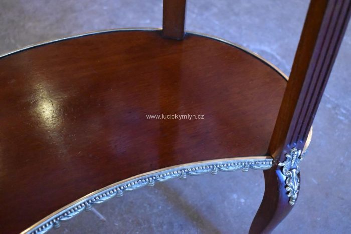 Starožitný stolek se šuplíkem