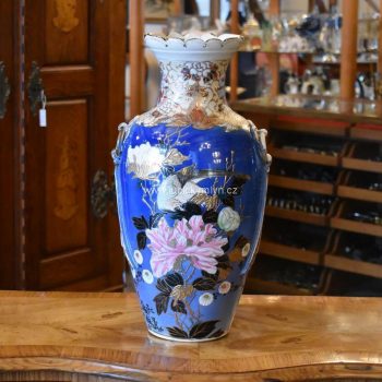 Vyšší starožitná keramická váza v čínském stylu