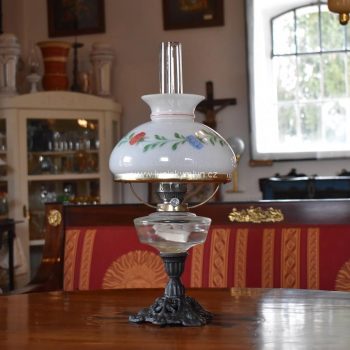 Historizující starožitná lampa