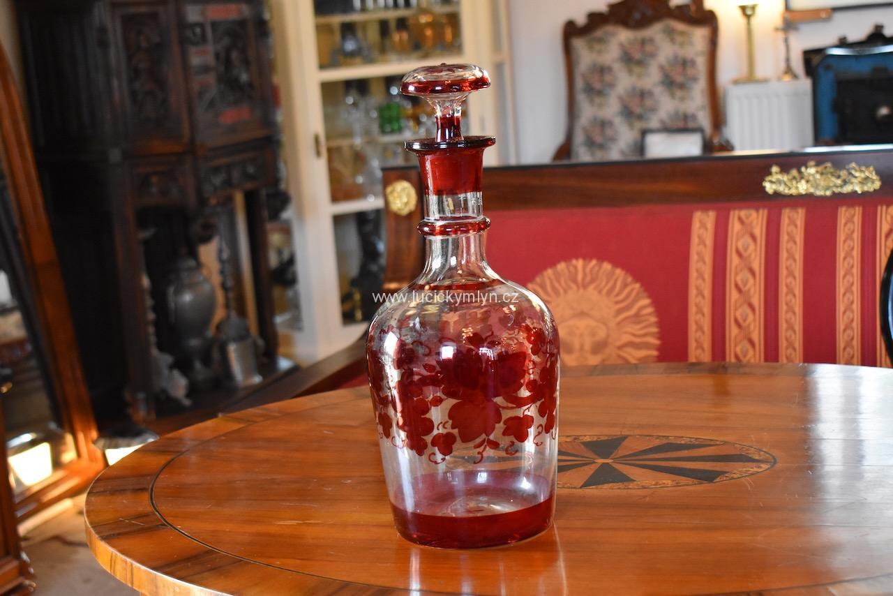 Velká starožitná karafa z období biedermeieru Velká starožitná karafa z období biedermeieru