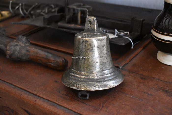 Starožitný venkovský zvon