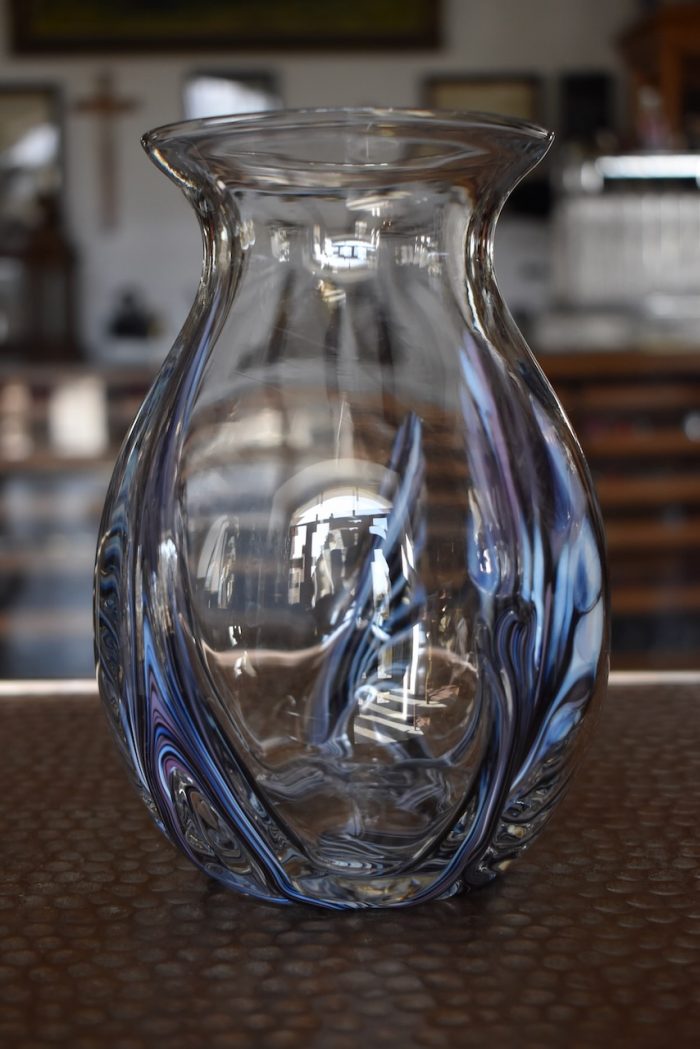 Zvláštní modernistická váza