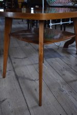 Vkusný a praktický RETRO stolek