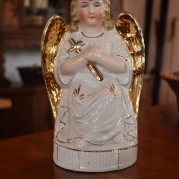 Starožitná porcelánová soška andílka
