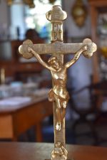 Starožitný krucifix z lipového dřeva