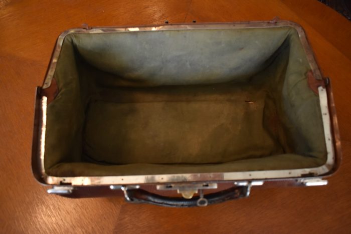 Starožitný doktorský kufřík