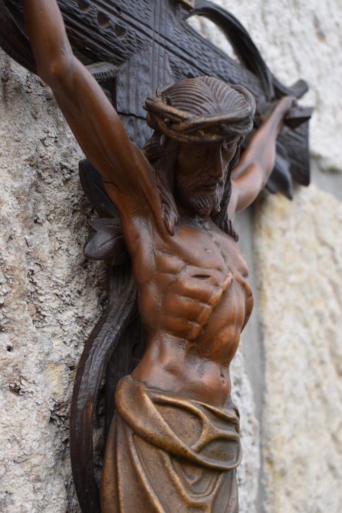 Starožitný mistrně řezaný Kristus