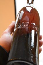 Starožitné erbovní pivní lahve LANDSKRON