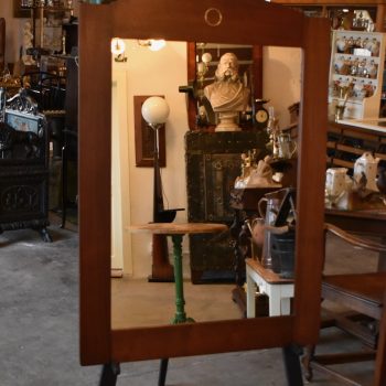 Velké zrcadlo ve starožitném secesním rámu