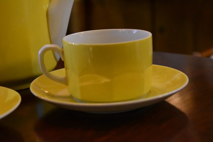 Hezký čajový či kávový porcelánový servis pro 2 osoby
